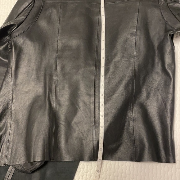 Trouvé unlined leather jacket with hook and eyes - Picture 9 of 9